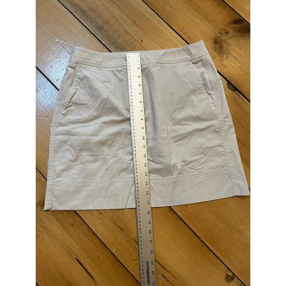 LOFT Ann Taylor Khaki Mini Skirt - Size Medium - Women's - Picture 4 of 5
